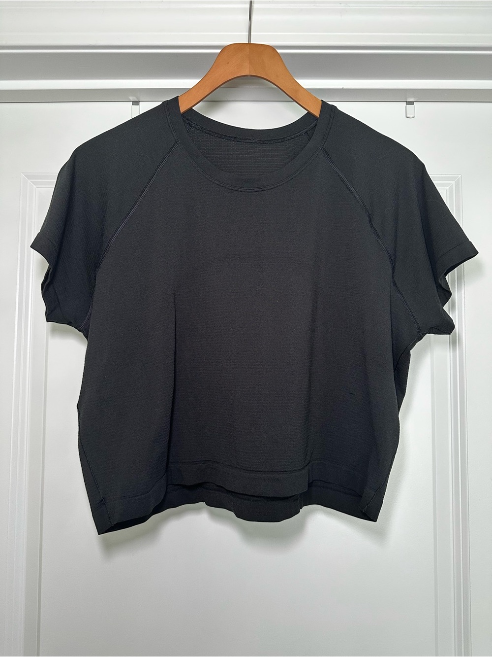 Lululemon Swiftly Tech Cropped Short Sleeve